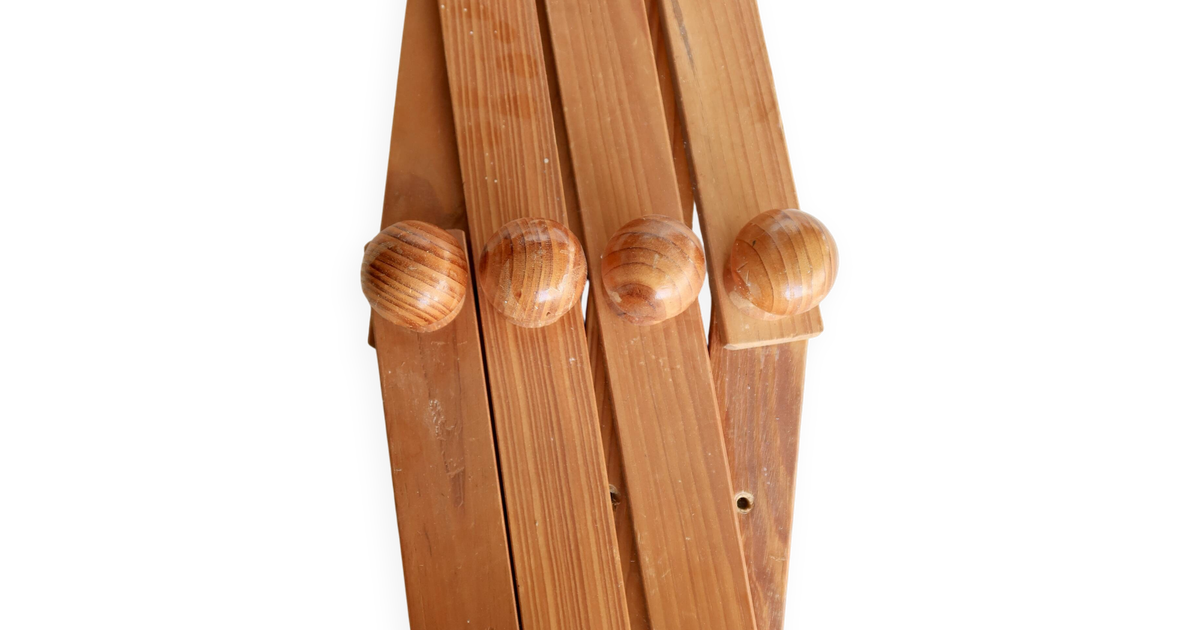 Porte-manteau mural ancien accordéon en pin foncé, 10 patères en bois ...