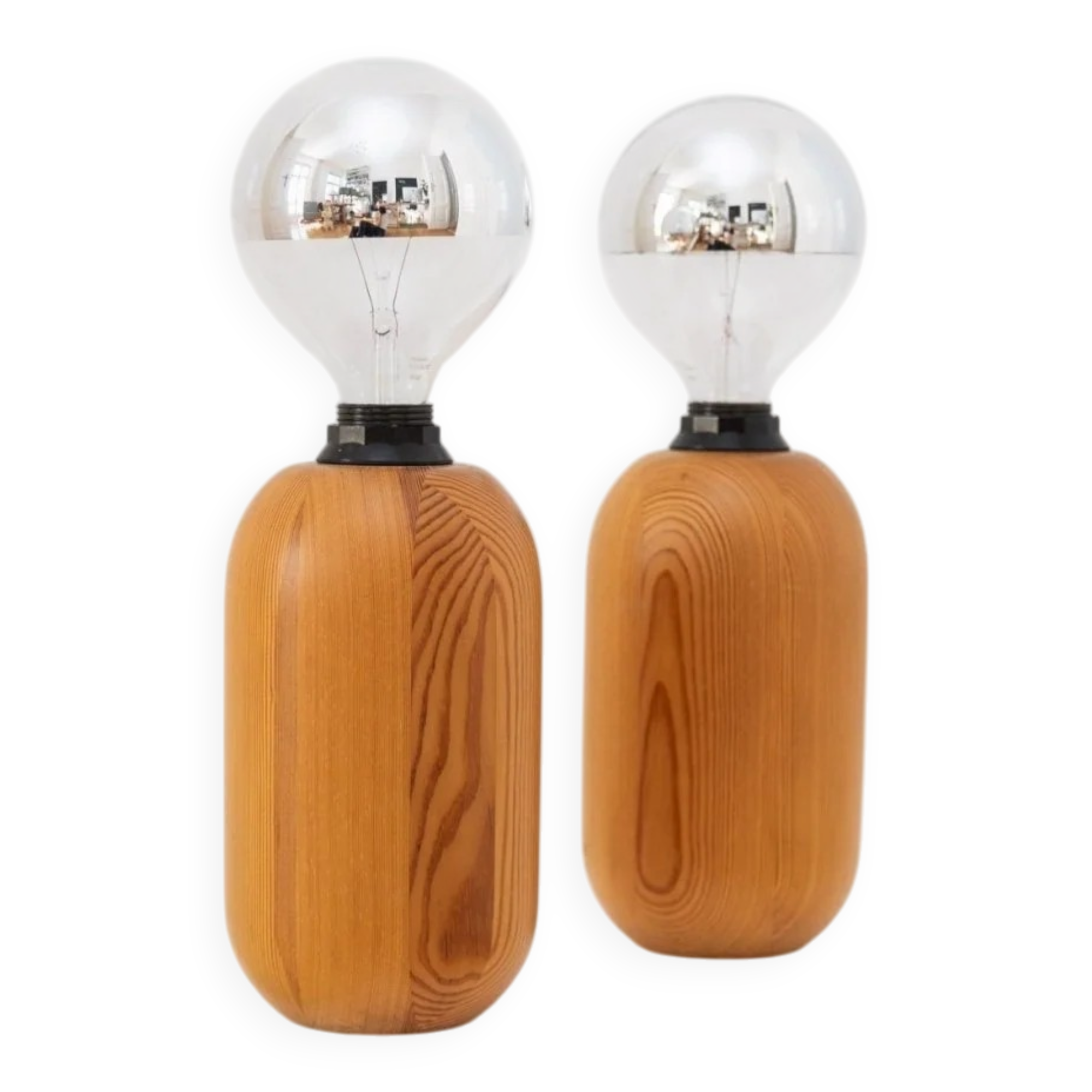 Pair of XXL Domus table lamps in marron wood with chrome globe bulbs