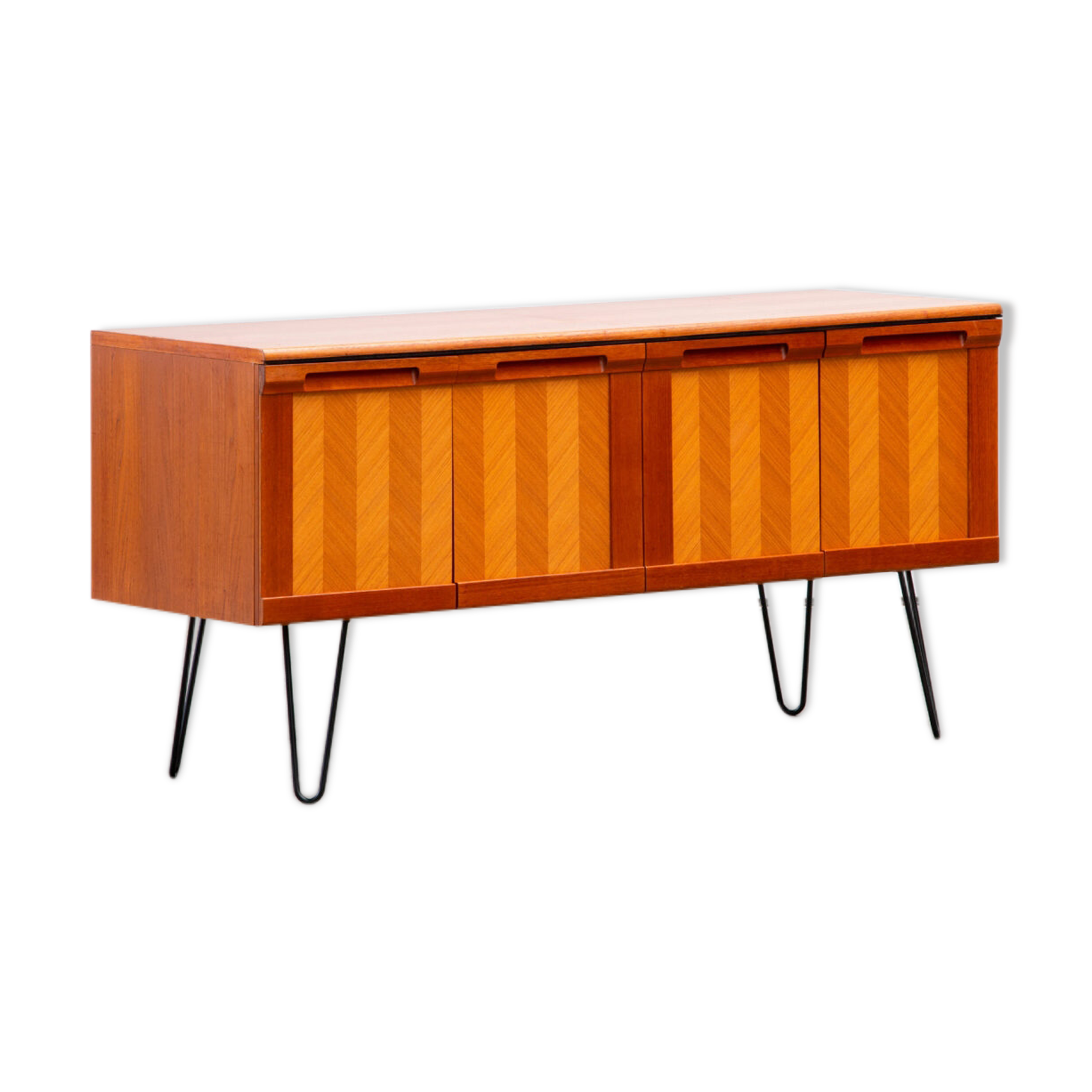 Vintage Scandinavian enfilade 1960