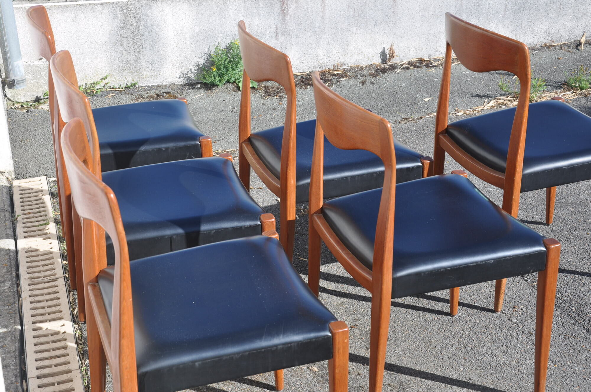 Lot of 6 scandinavian chairs in teak and skai 60