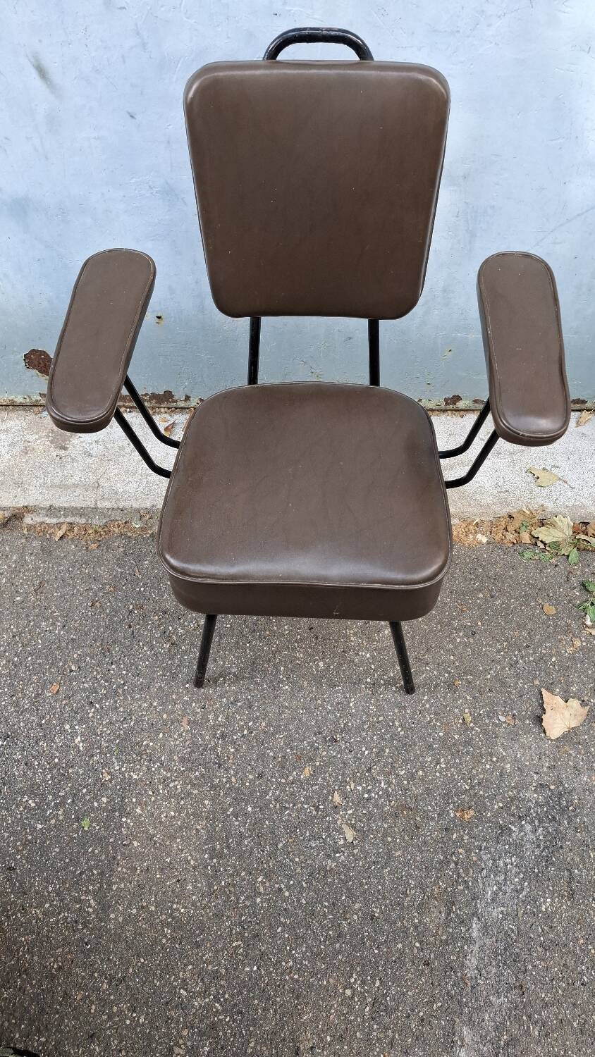 Vintage 50s hairdresser chair