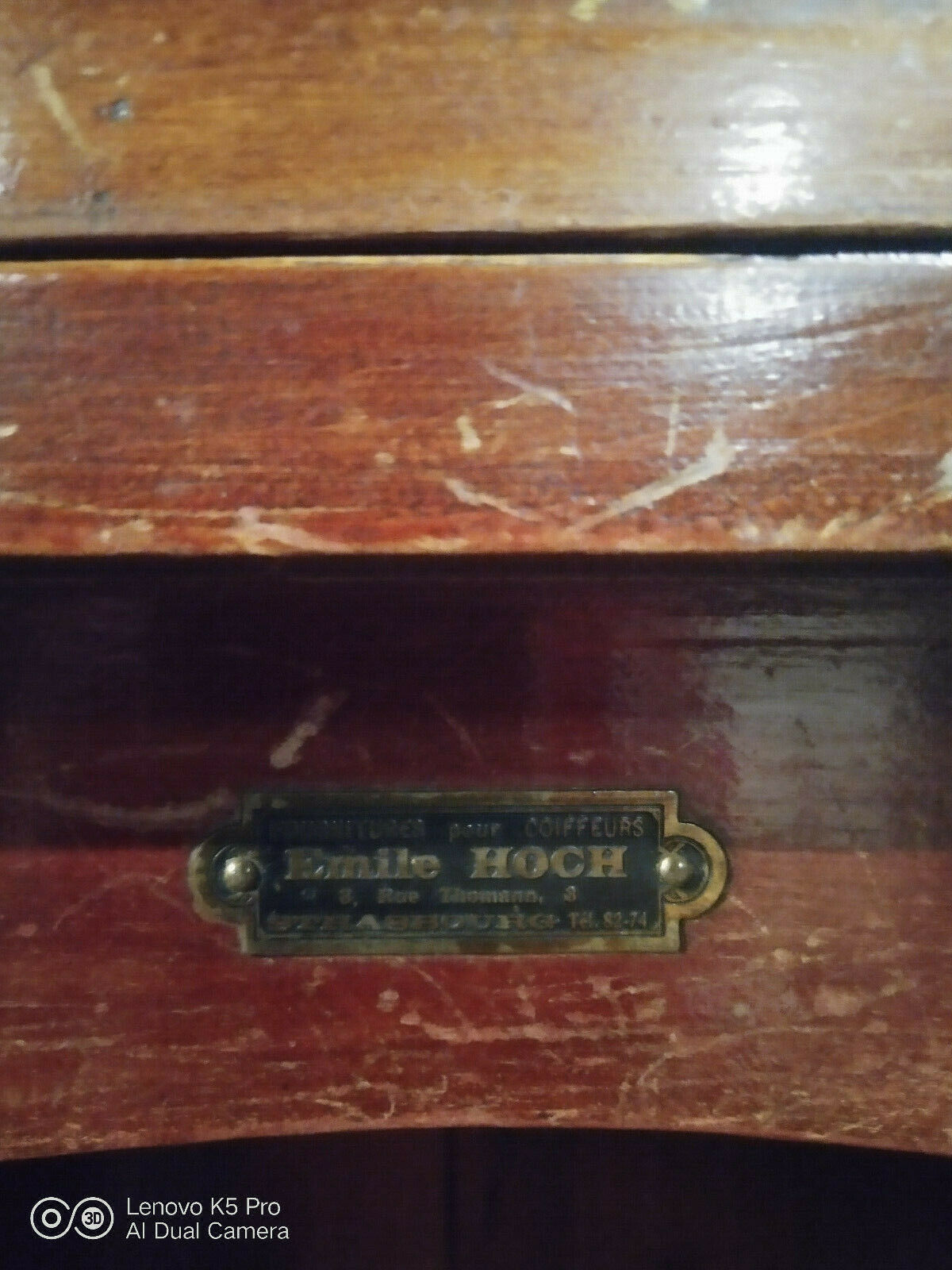 Emile Hoch window counter