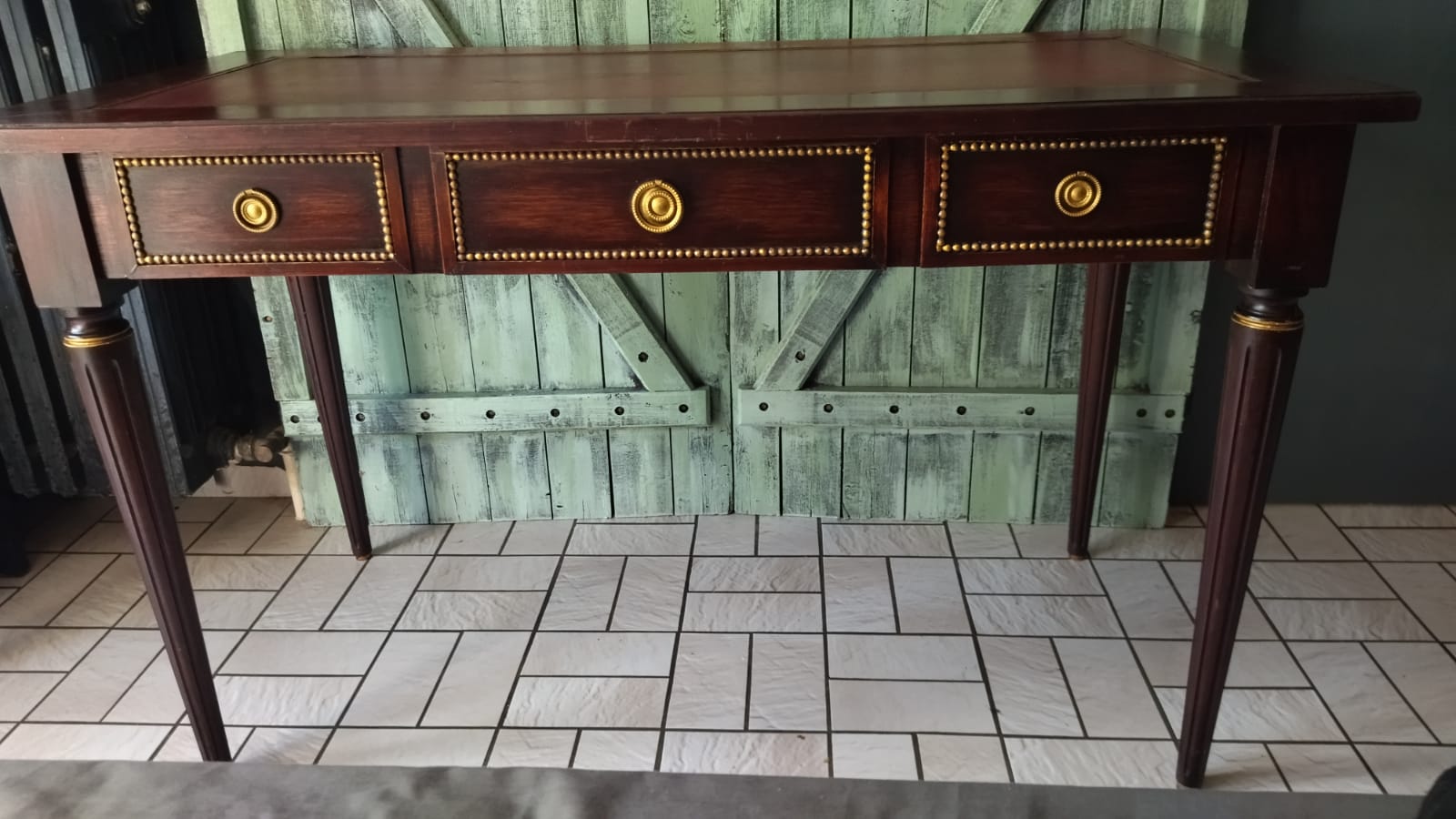 Old louis XV style office