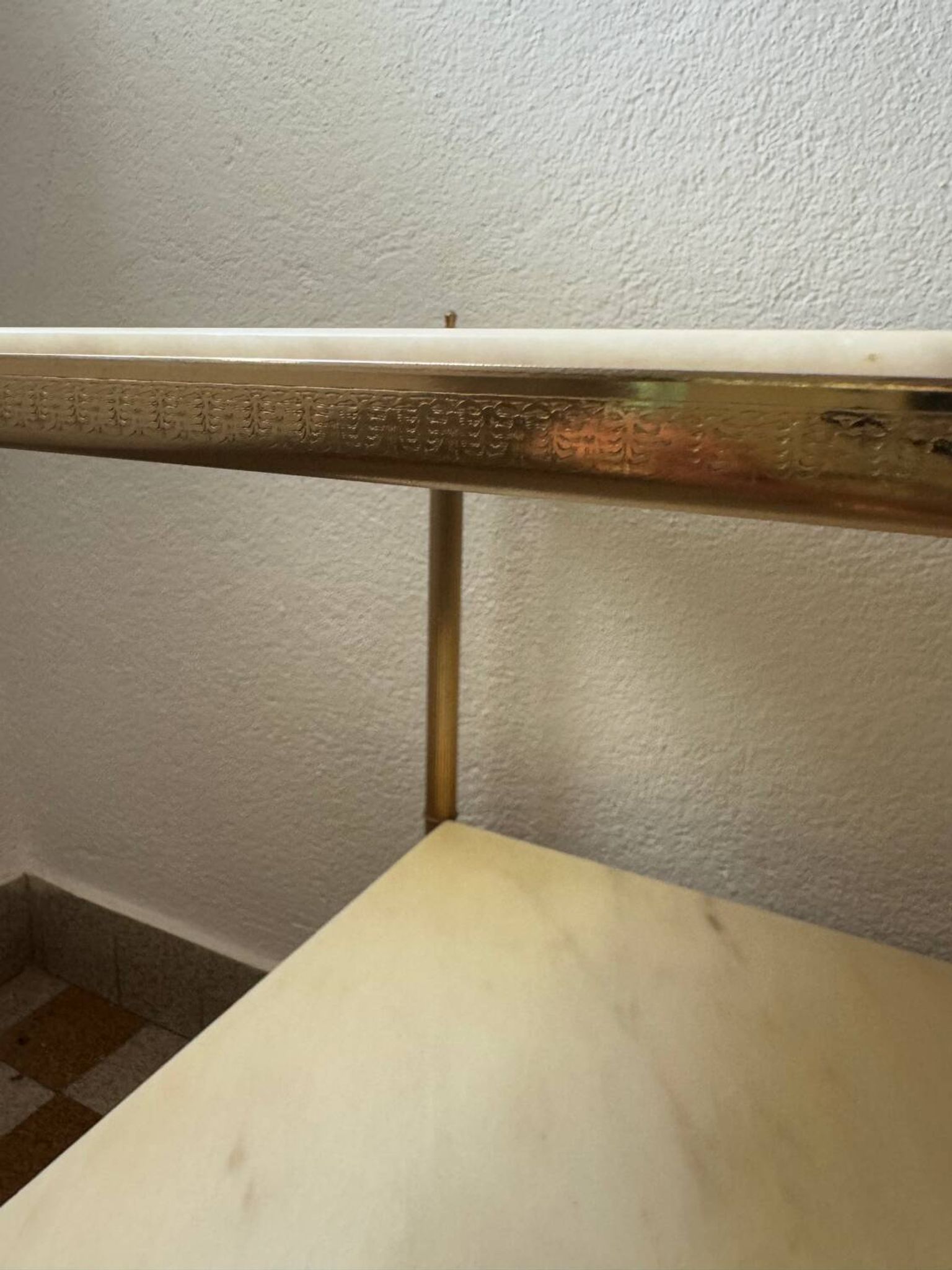 Table d’appoint laiton marbre années 60