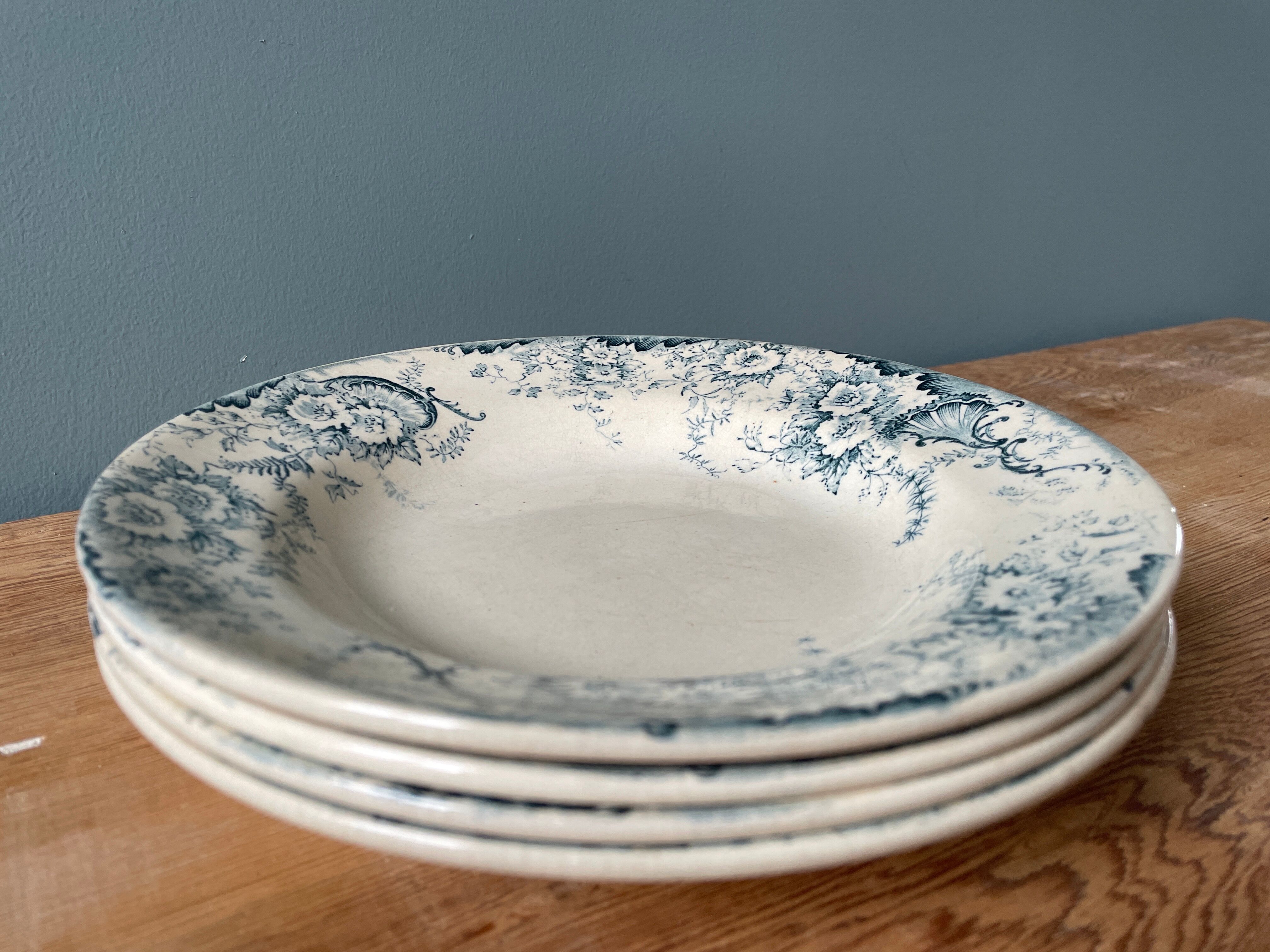 Set of 4 hollow plates Terre de Fer model "Derby" Choisy Le Roi