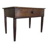 Antique farmhouse game table in solid chestnut with 1 drawer, 19th century.