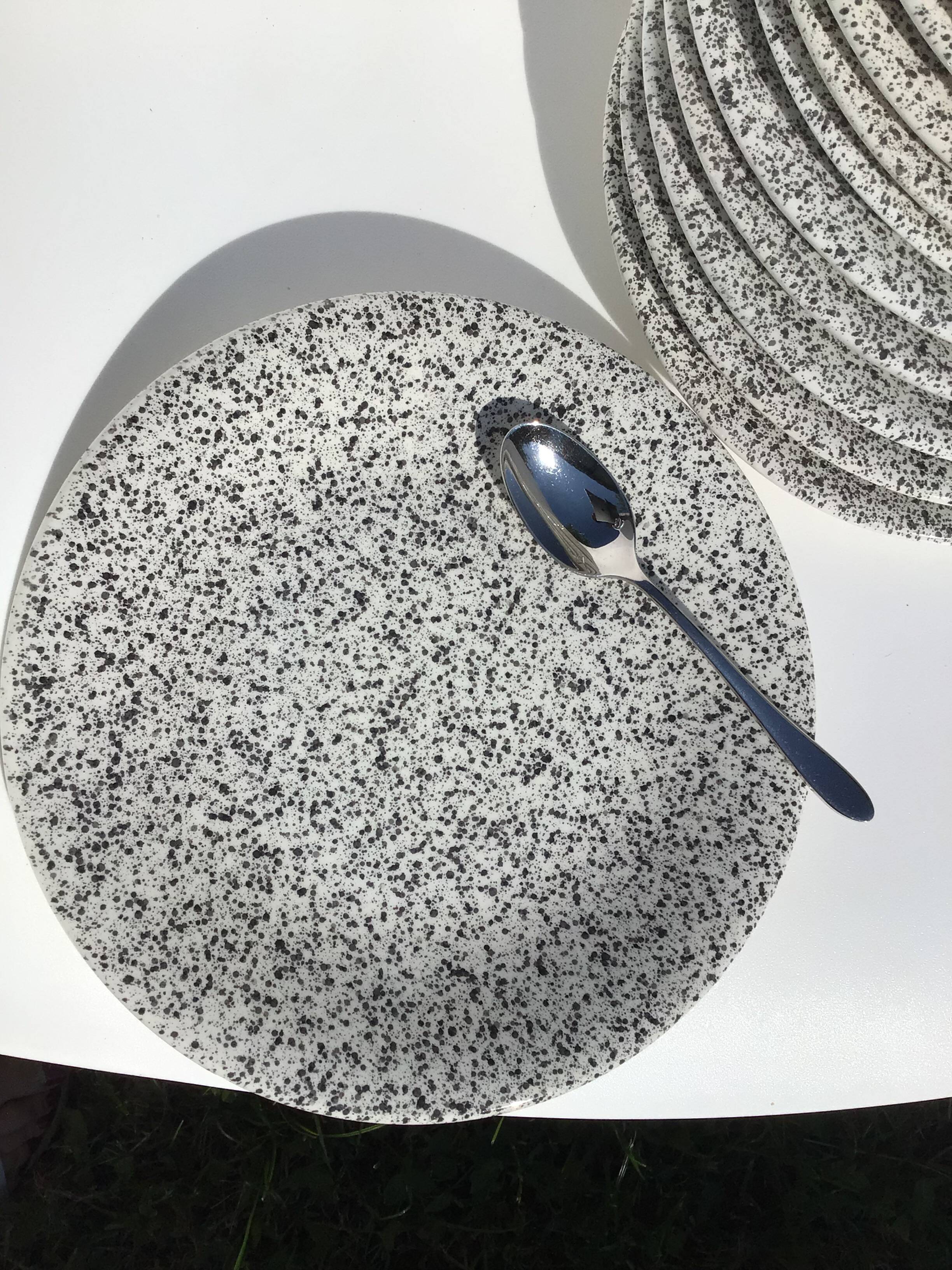 10 Grey-Black Speckled Dessert Plates