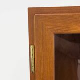 Armoire danoise en teck avec portes vitrées attribuée à Kai Winding, années 1960