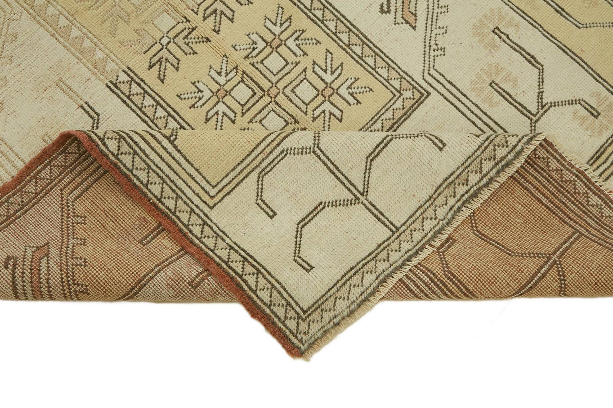 Turkish Vintage Anatolian Rug 120 cm x 215 cm