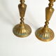 Paire de chandeliers dorés en laiton