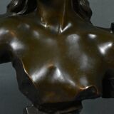 Bronze “Capture”, signed E.Villanis – Late 19th century