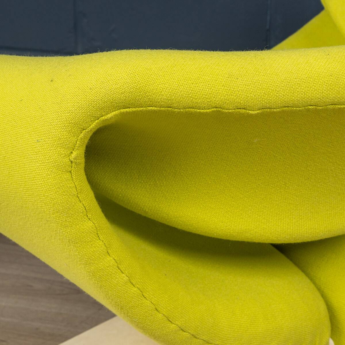 A 20thC RIBBON CHAIR & FOOTSTALL BY PIERRE PAULIN FOR ARTIFORT, FRANCE