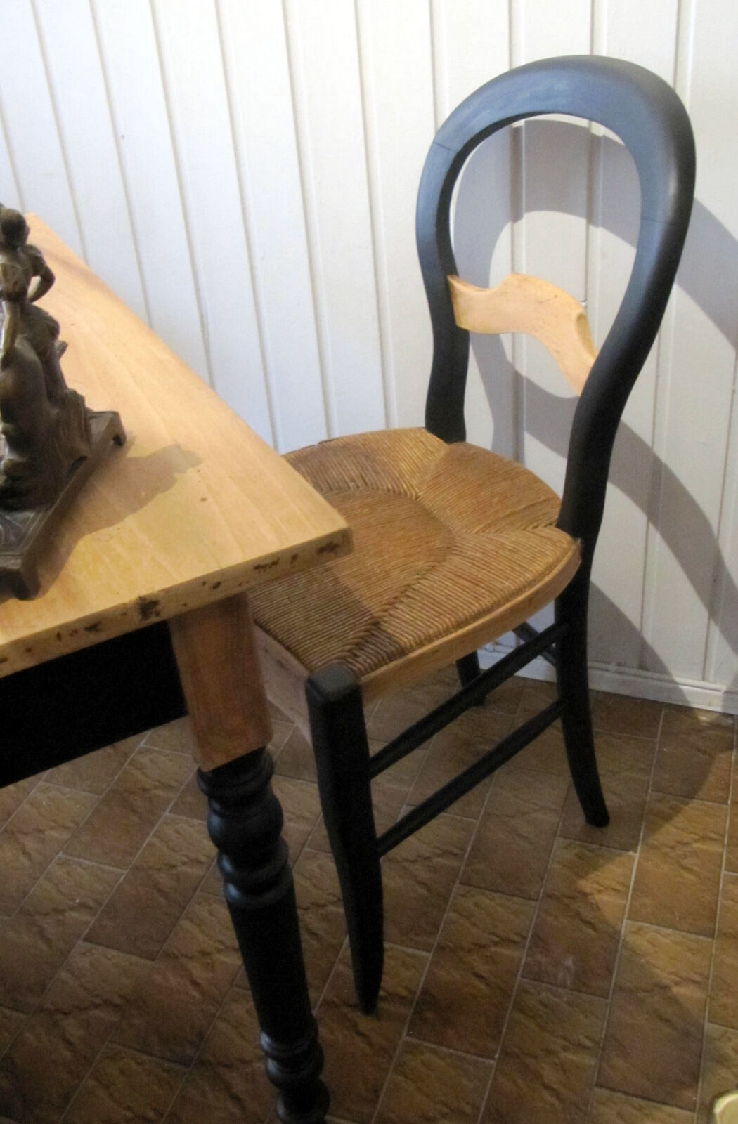Bureau en noyer avec sa chaise
