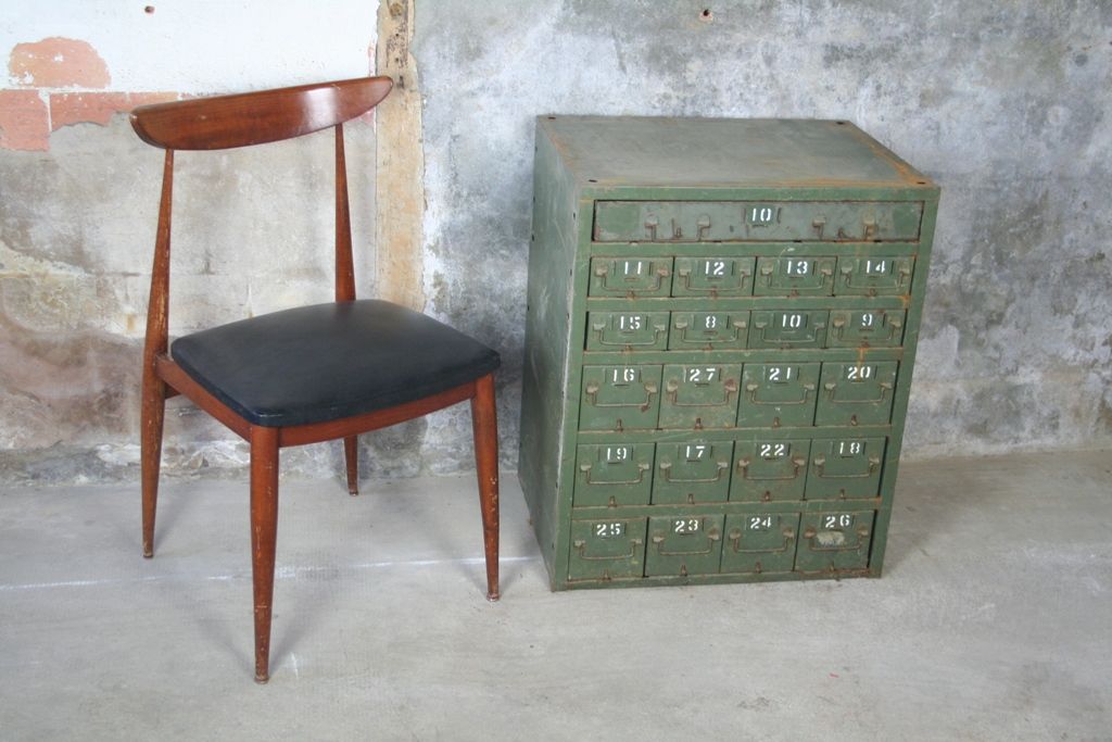 Furniture industrial metal business of the army, 21 drawers locker