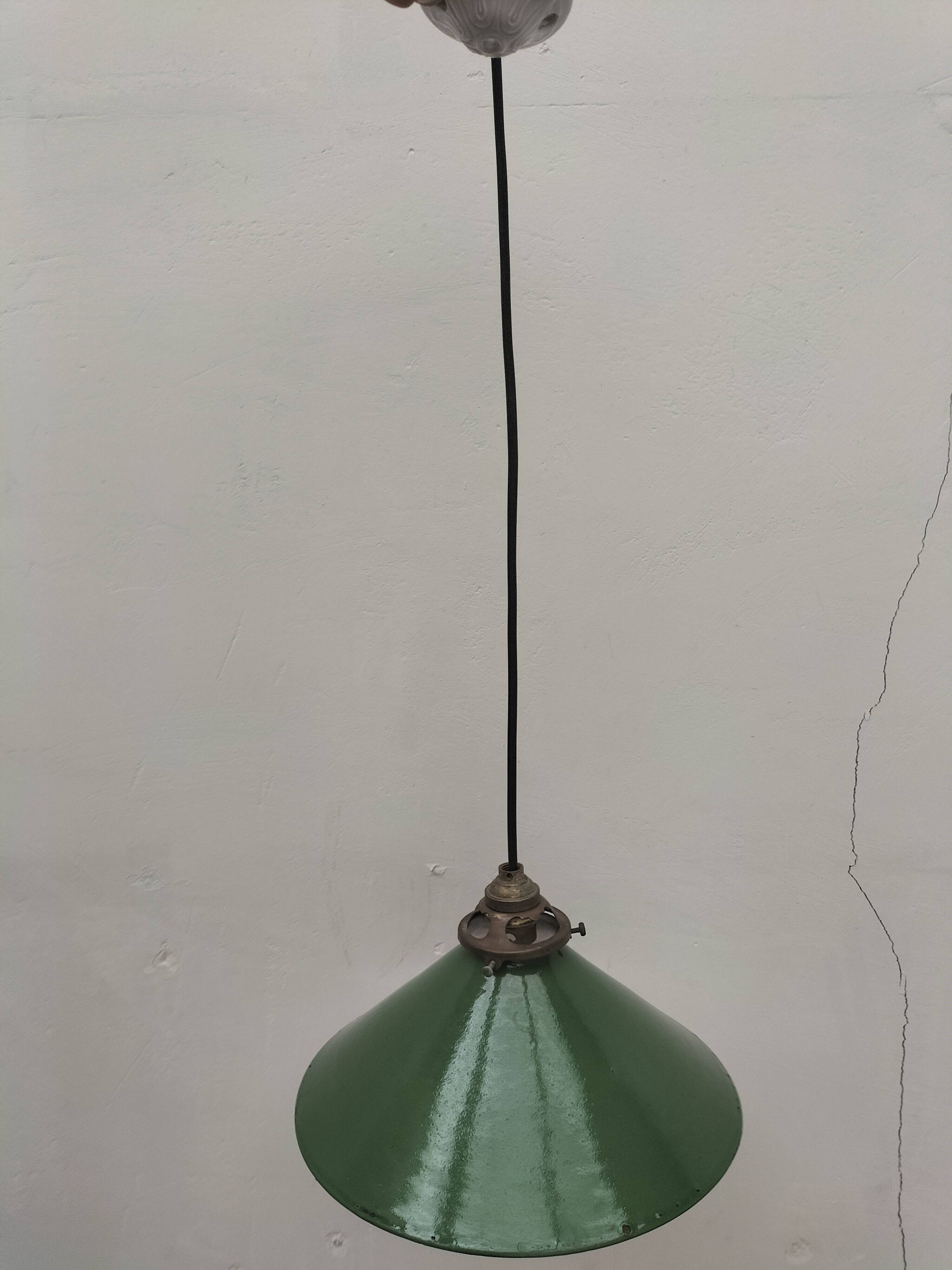 Enameled sheet metal cone pendant light