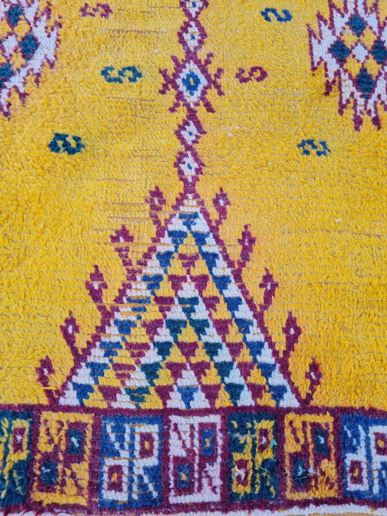 Handmade Berber carpet in wool 196 x 310cm