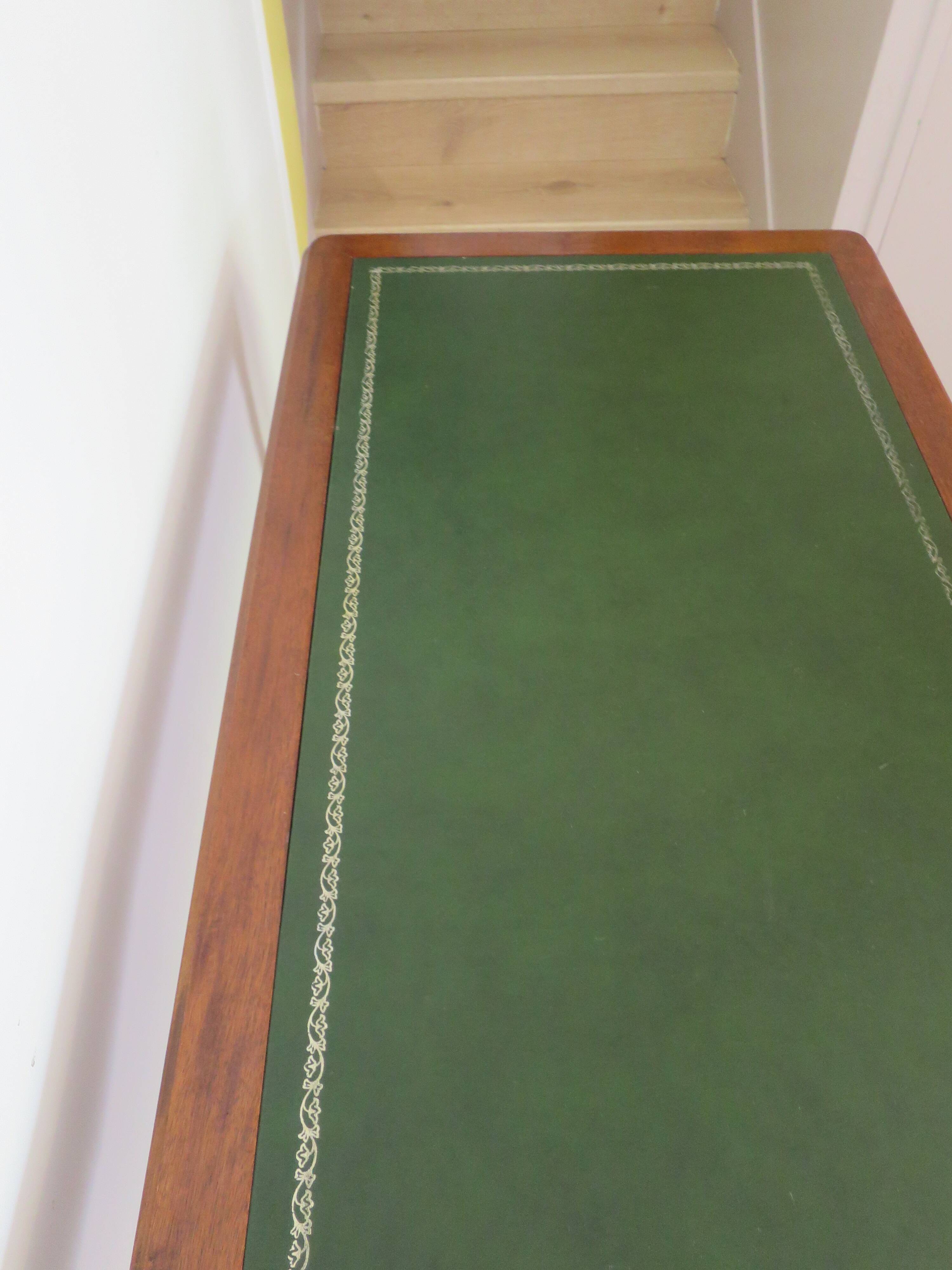 Minister's desk in Louis Philippe style – 2 drawers – cherry wood – green writing pad