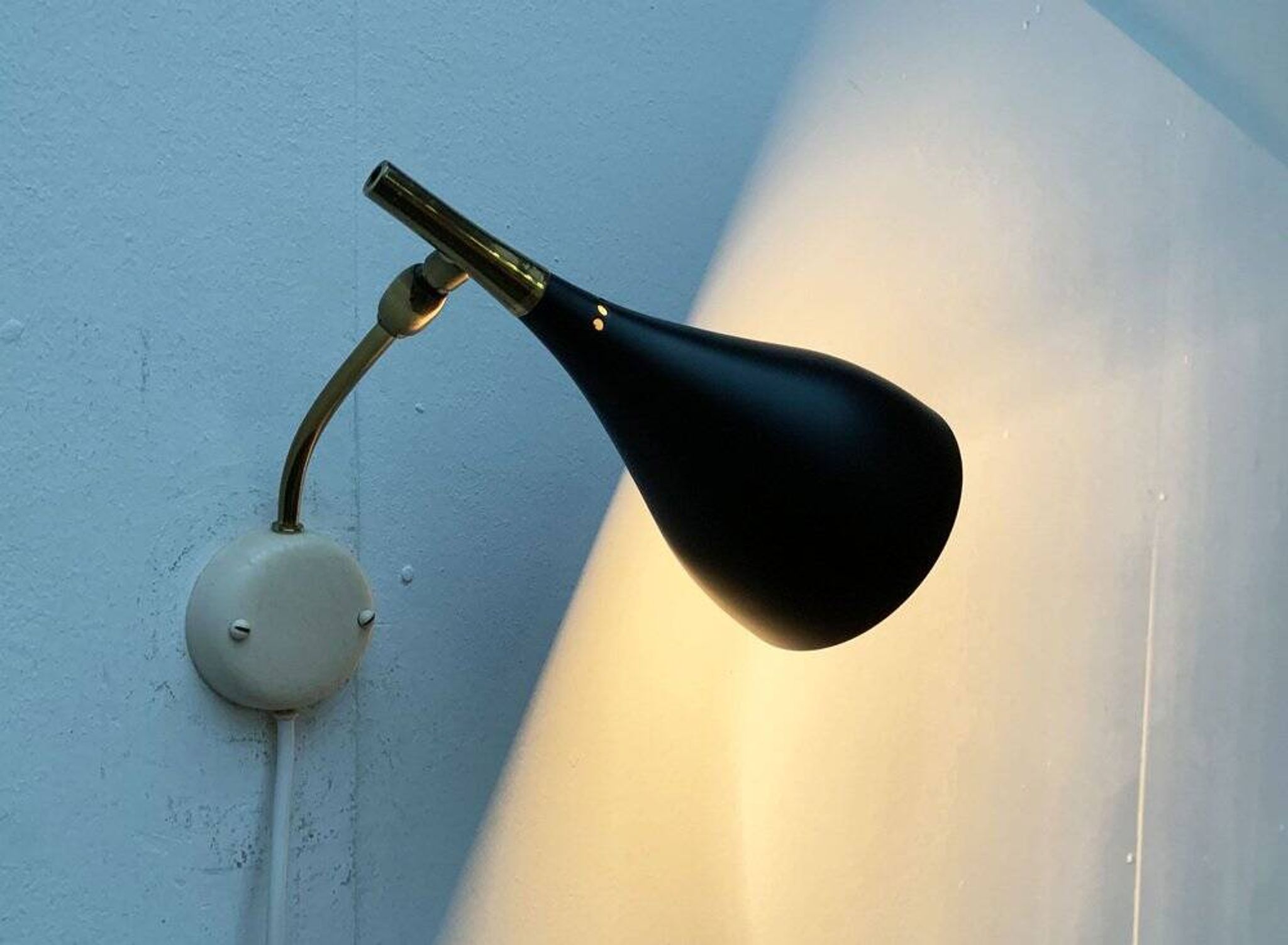 Lampe murale allemande du milieu du siècle par Cosack