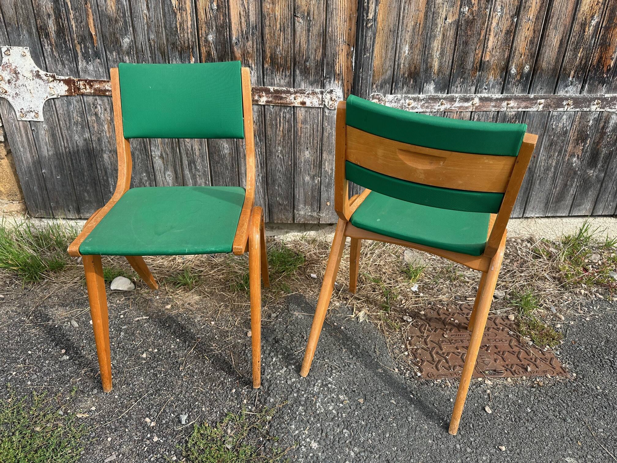 Deux chaises Boomerang