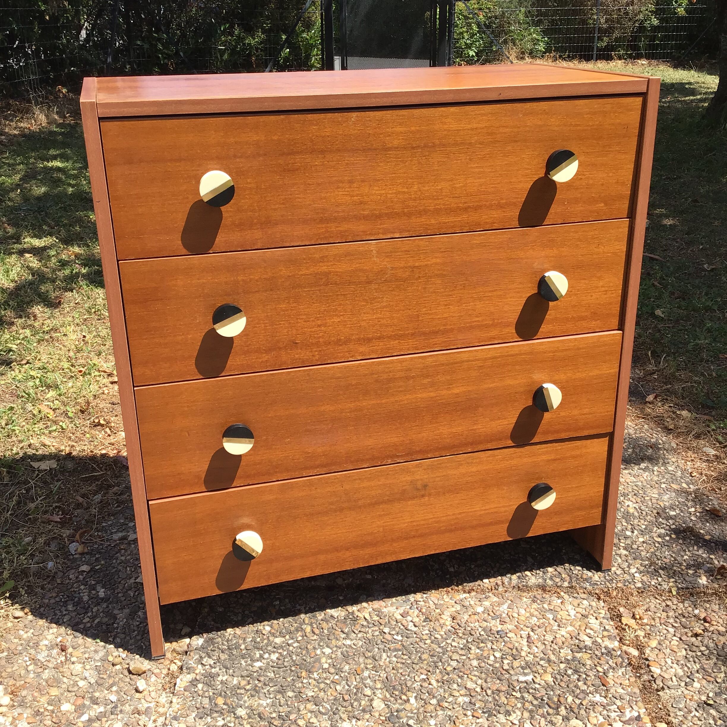 Commode vintage