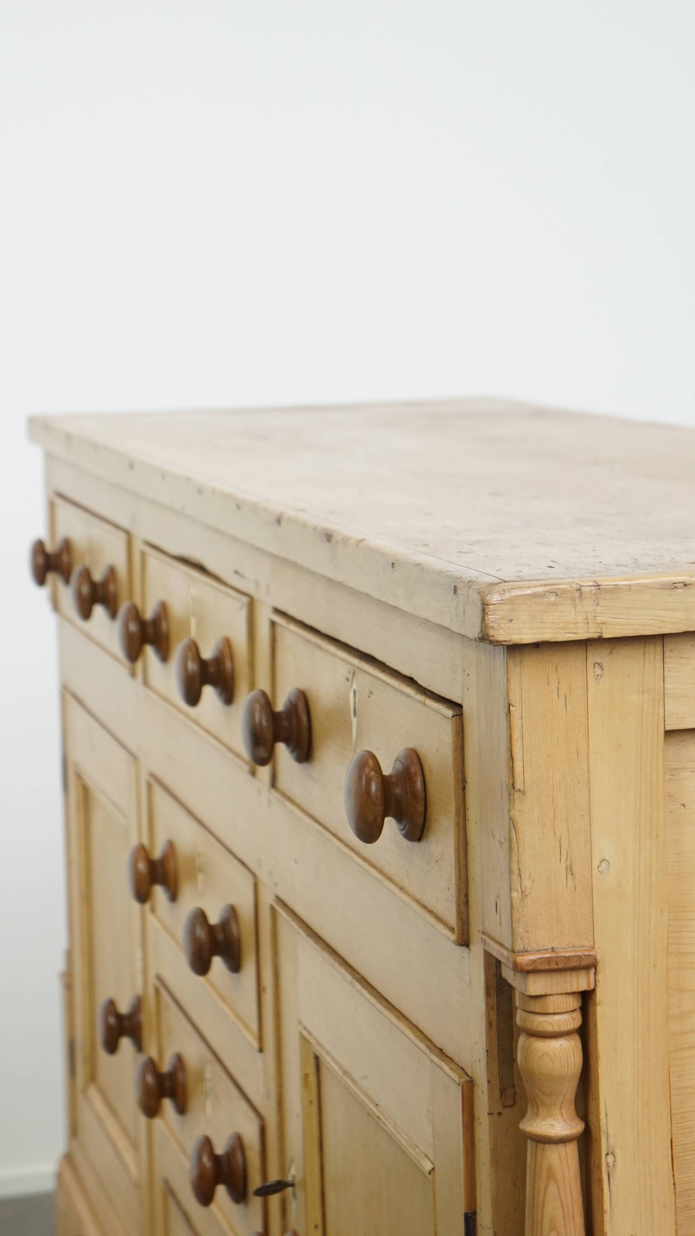 Antique English Sideboard/ Counter from the Early 19th Century in Pine Wood