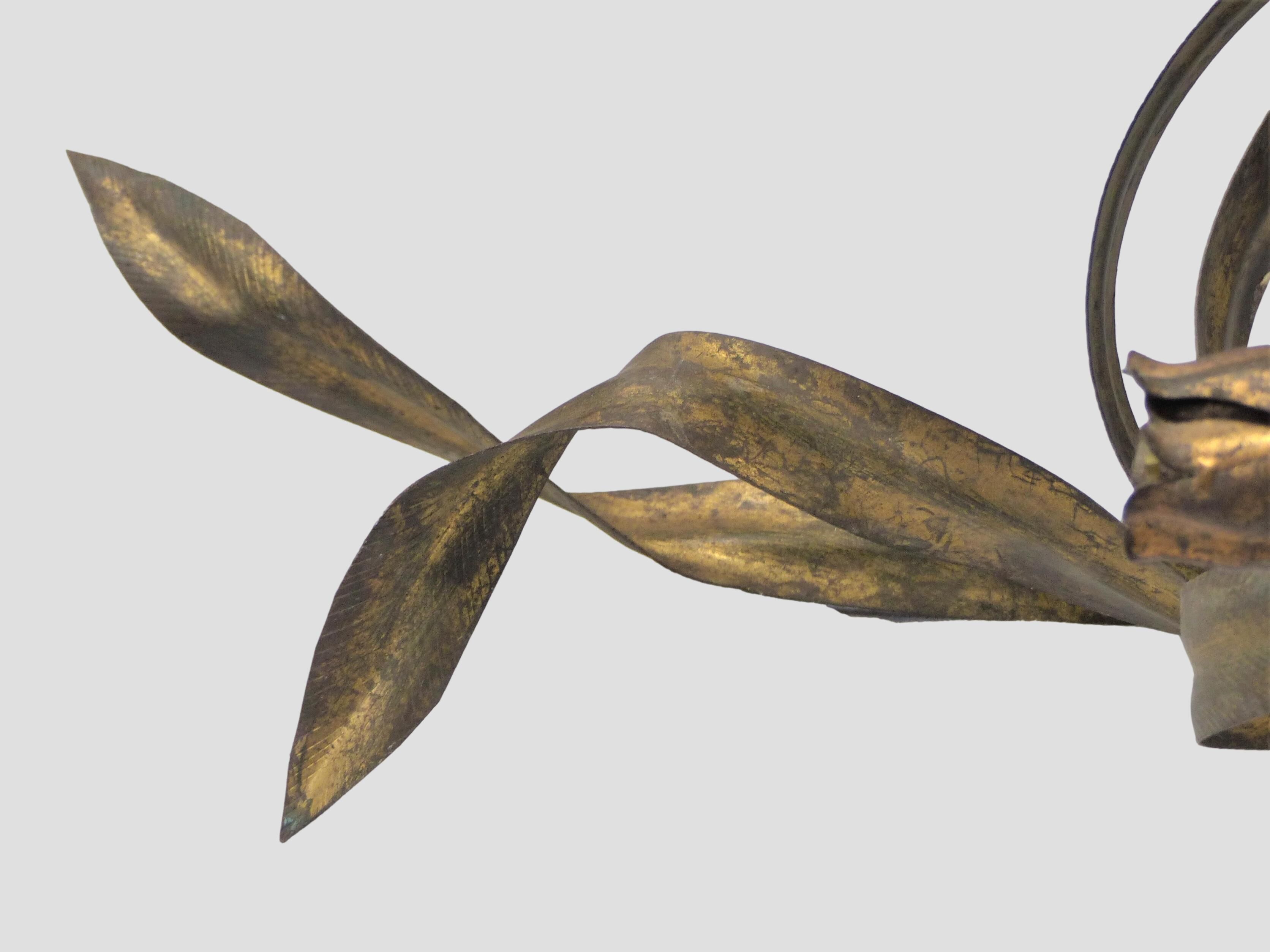 Pair of wall lights with foliage and tulips