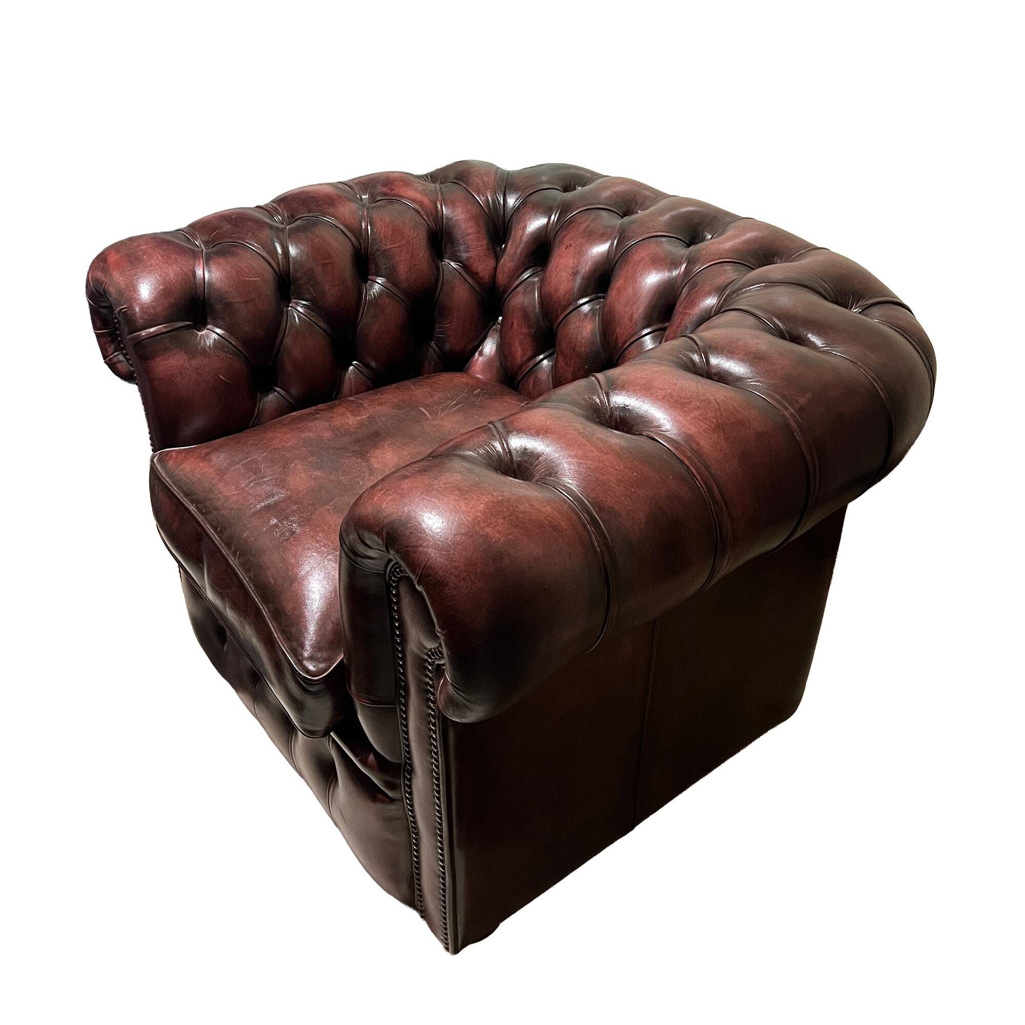 Fauteuil Chesterfield sur mesure, Fleming & Howland, cuir anglais, 2016
