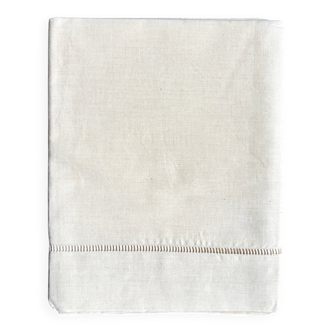 Linen-blend sheet with Venetian lace no. 5 ☐ 180 x 312 cm