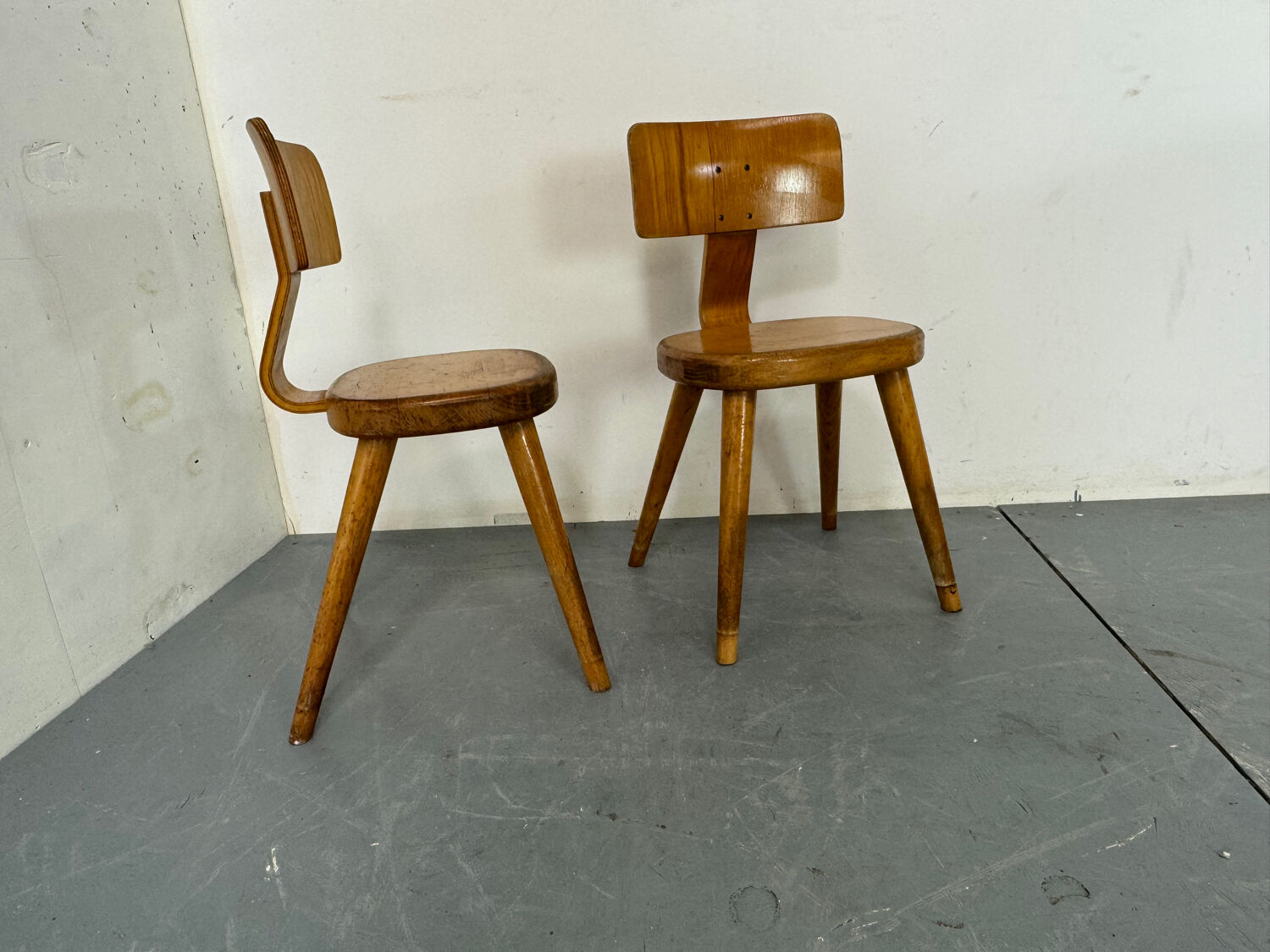 Vintage set of 2 mid century modernist beech Children's Chairs 1950s
