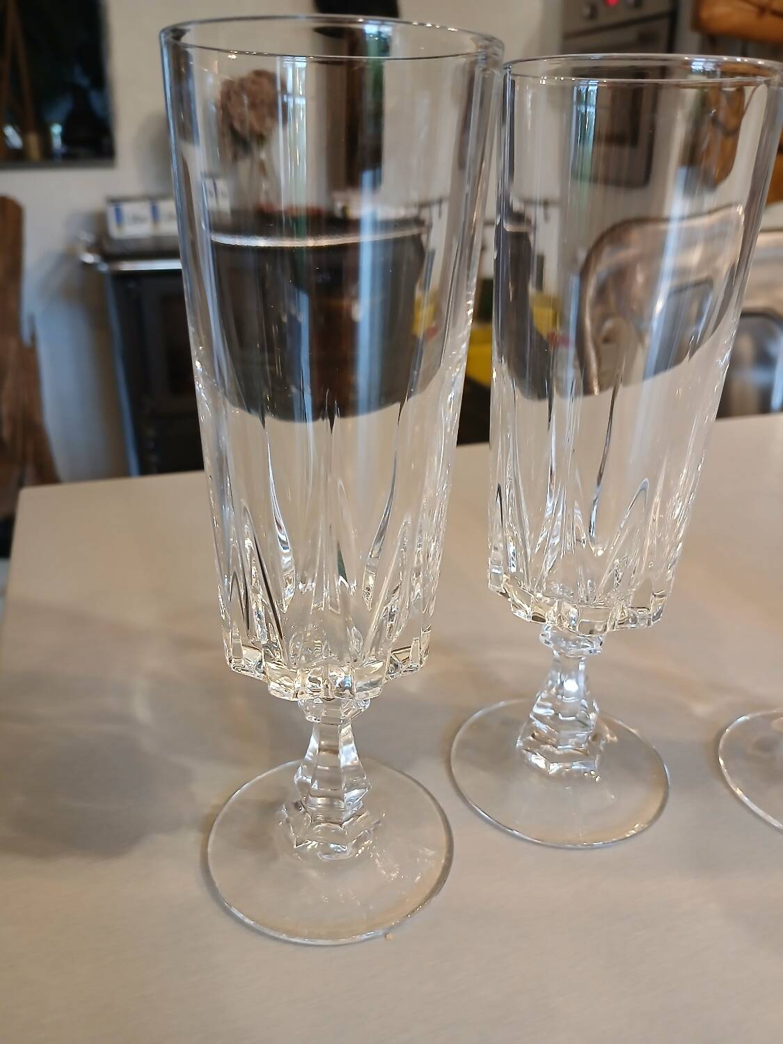 5 crystal champagne flutes