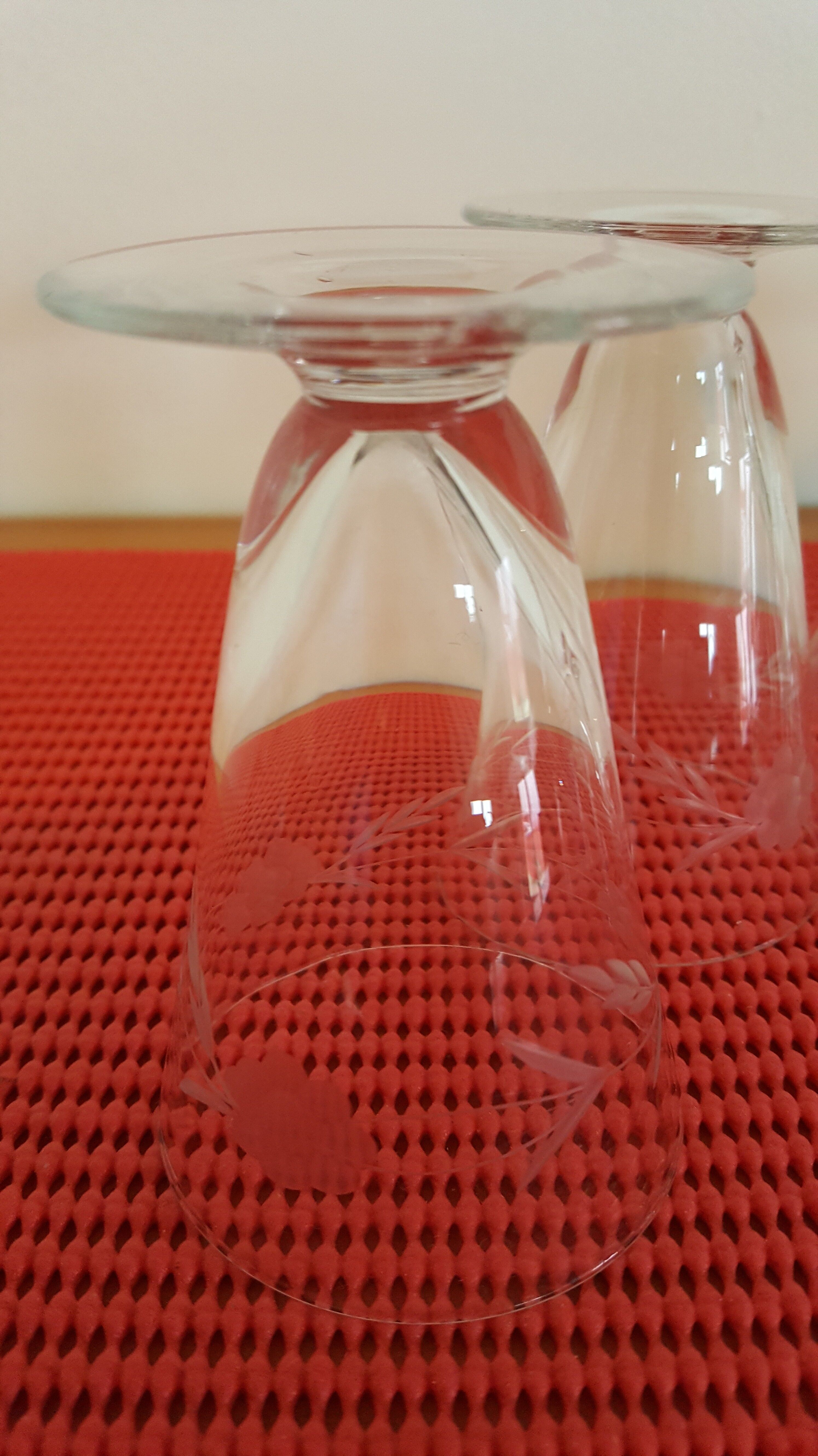 6 Verres ancien  soufflé et ciselé