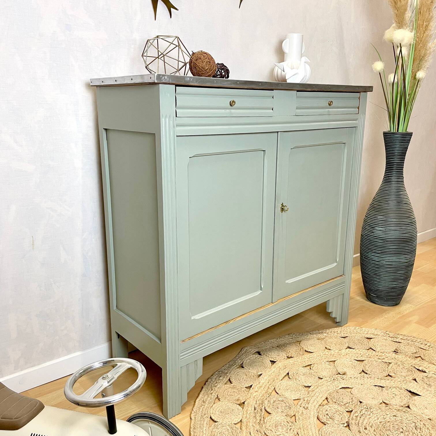 Vintage buffet