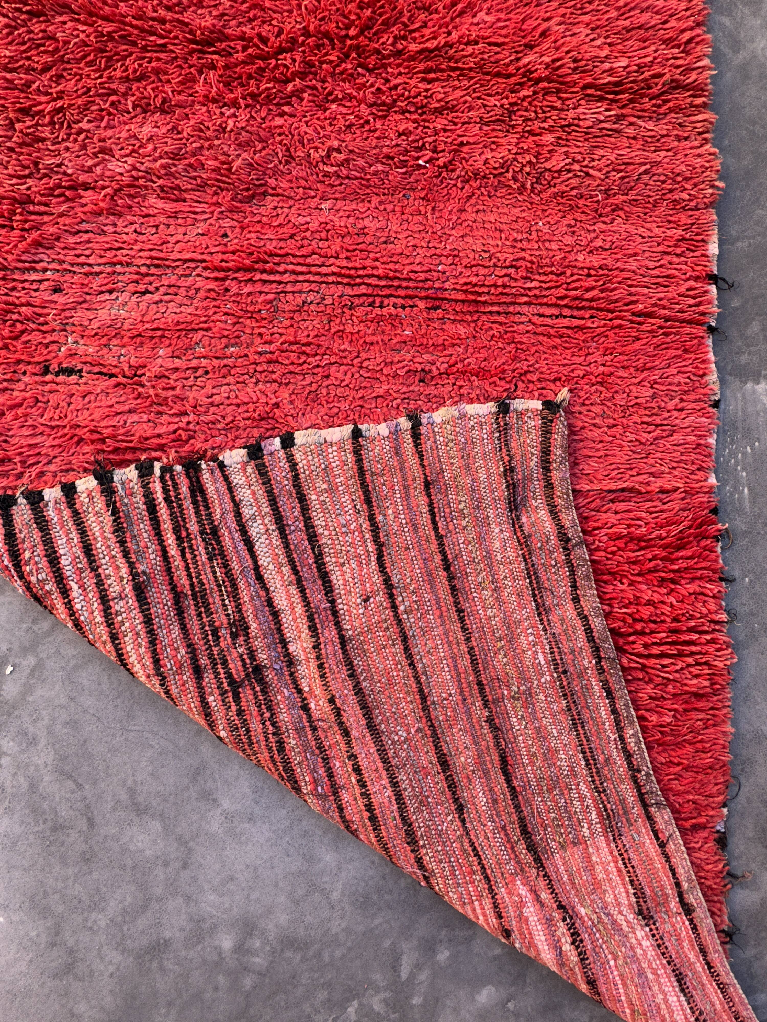 Beni M'Guild red Moroccan rug - 213 x 103 cm