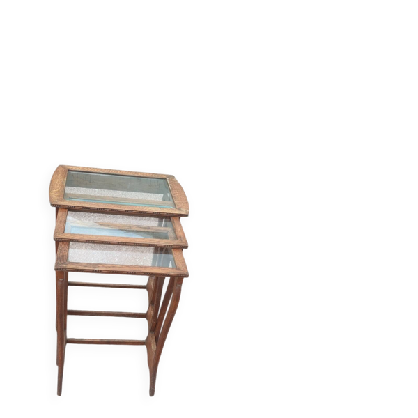 Table gigogne