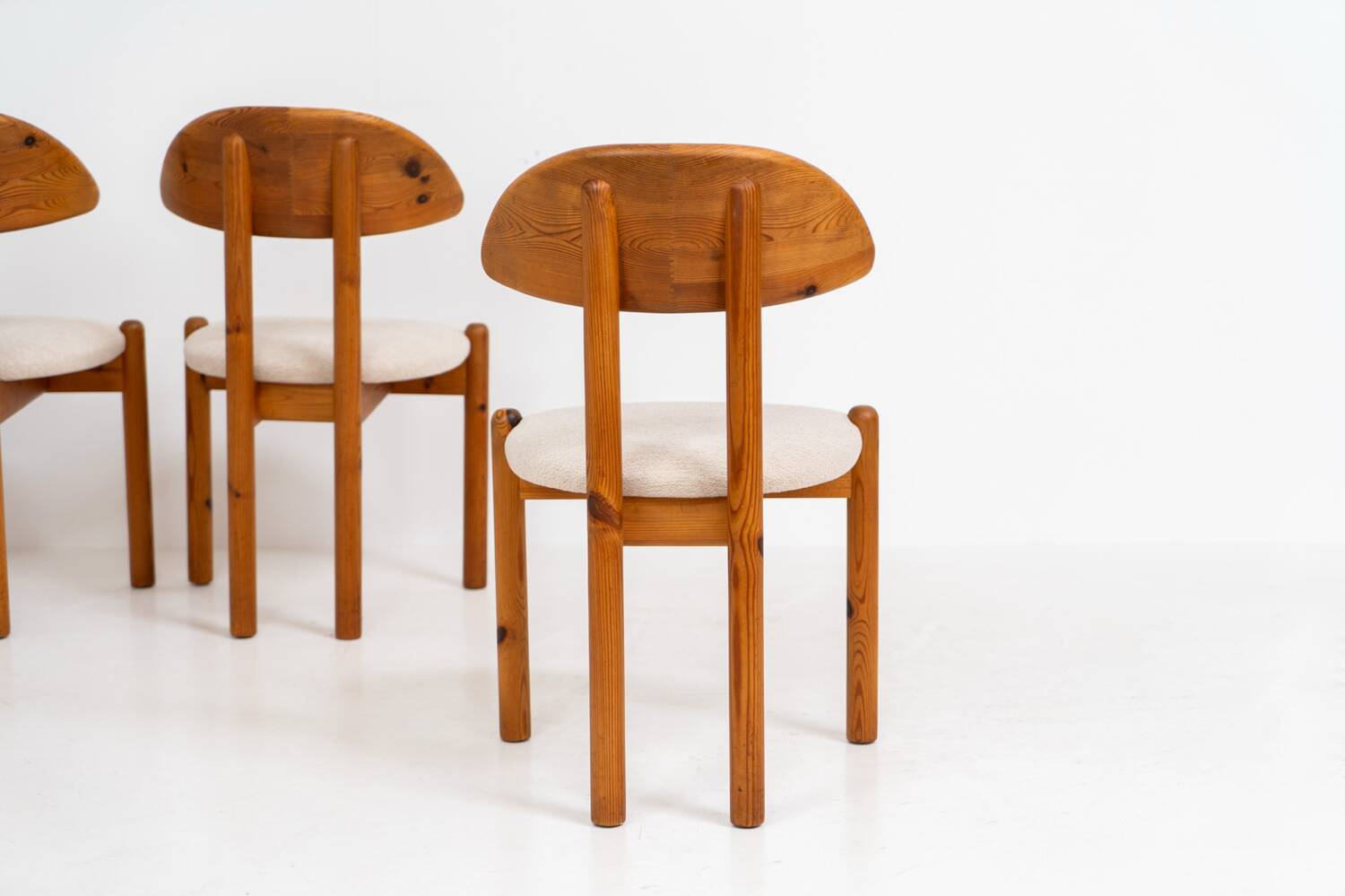 Ensemble de 4 chaises en pin par Vamdrup Stolefabrik (Danemark, années 1970).