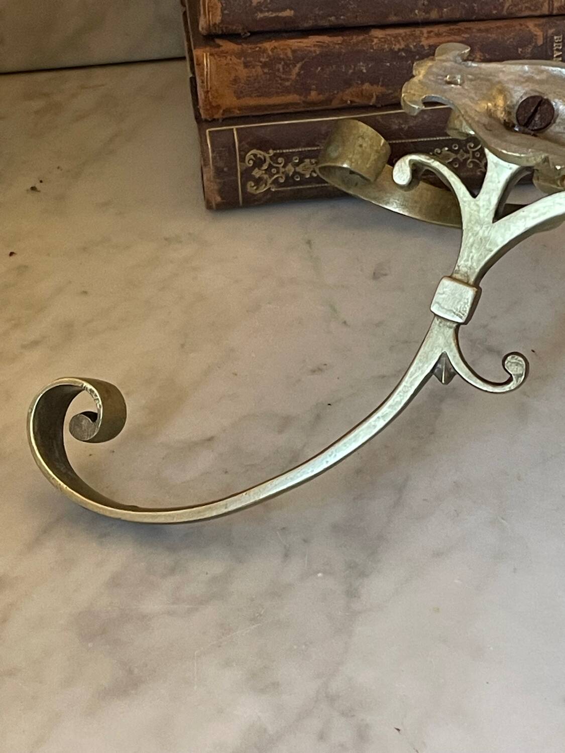 Coat rack, double hook in bronze from the 19th century.