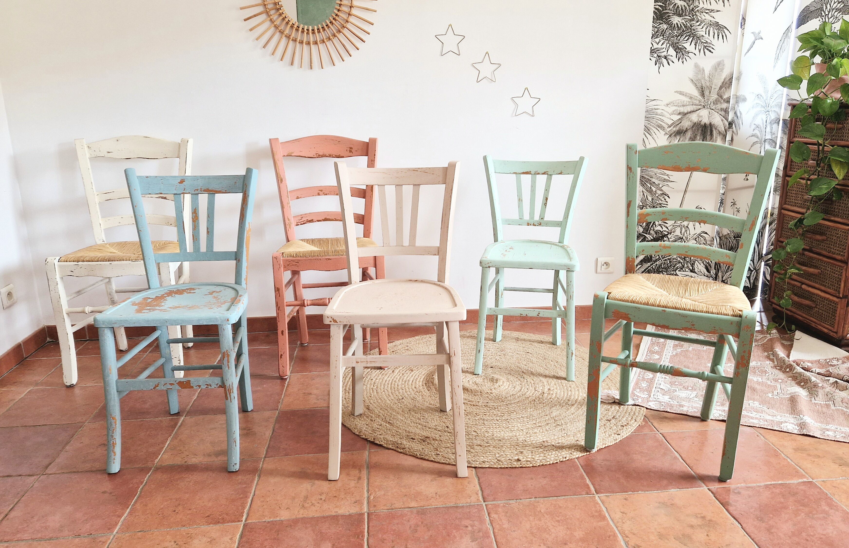 Lot de 6 jolies chaises patinées