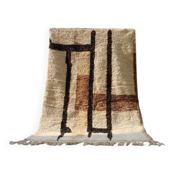 Handmade Berber Beni Ouraine rug, size 150 x 250 cm