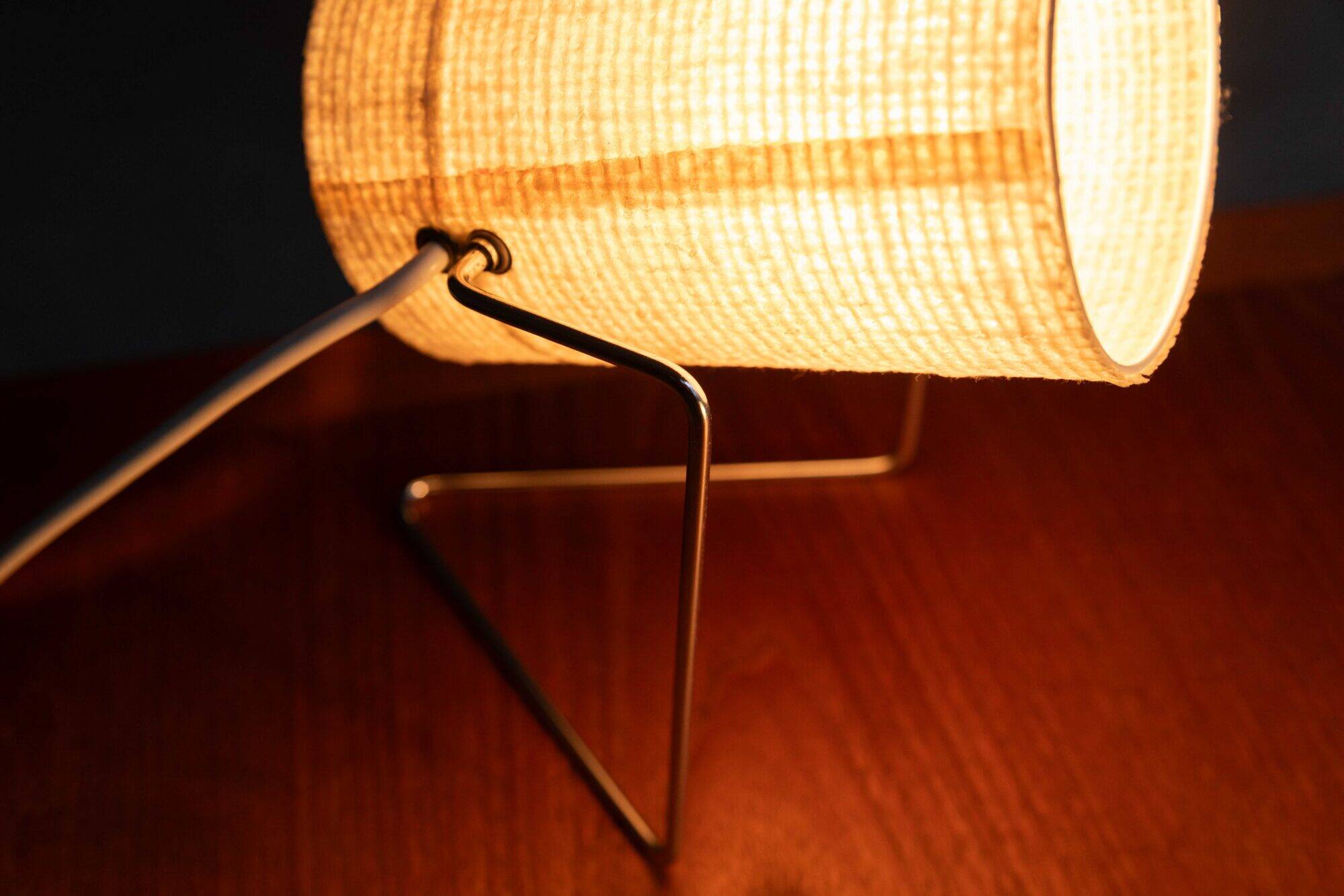 Ensemble de deux lampes de table en fibre de verre