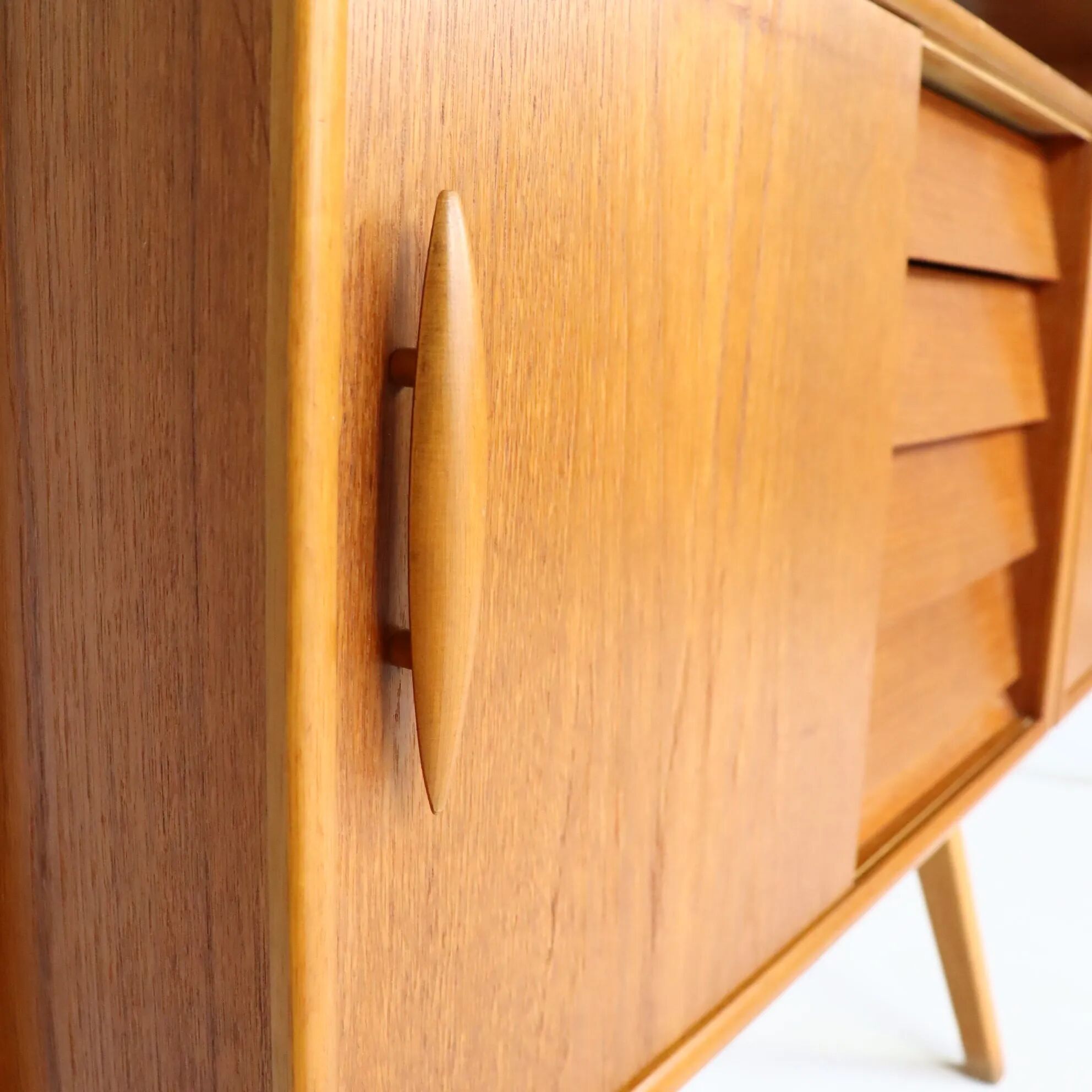 Double teak bookshelf from the 1960s.