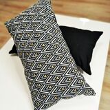 Paire de coussins Art déco en tissu d'ameublement