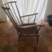 Fauteuil de style scandinave (esprit Windsor),