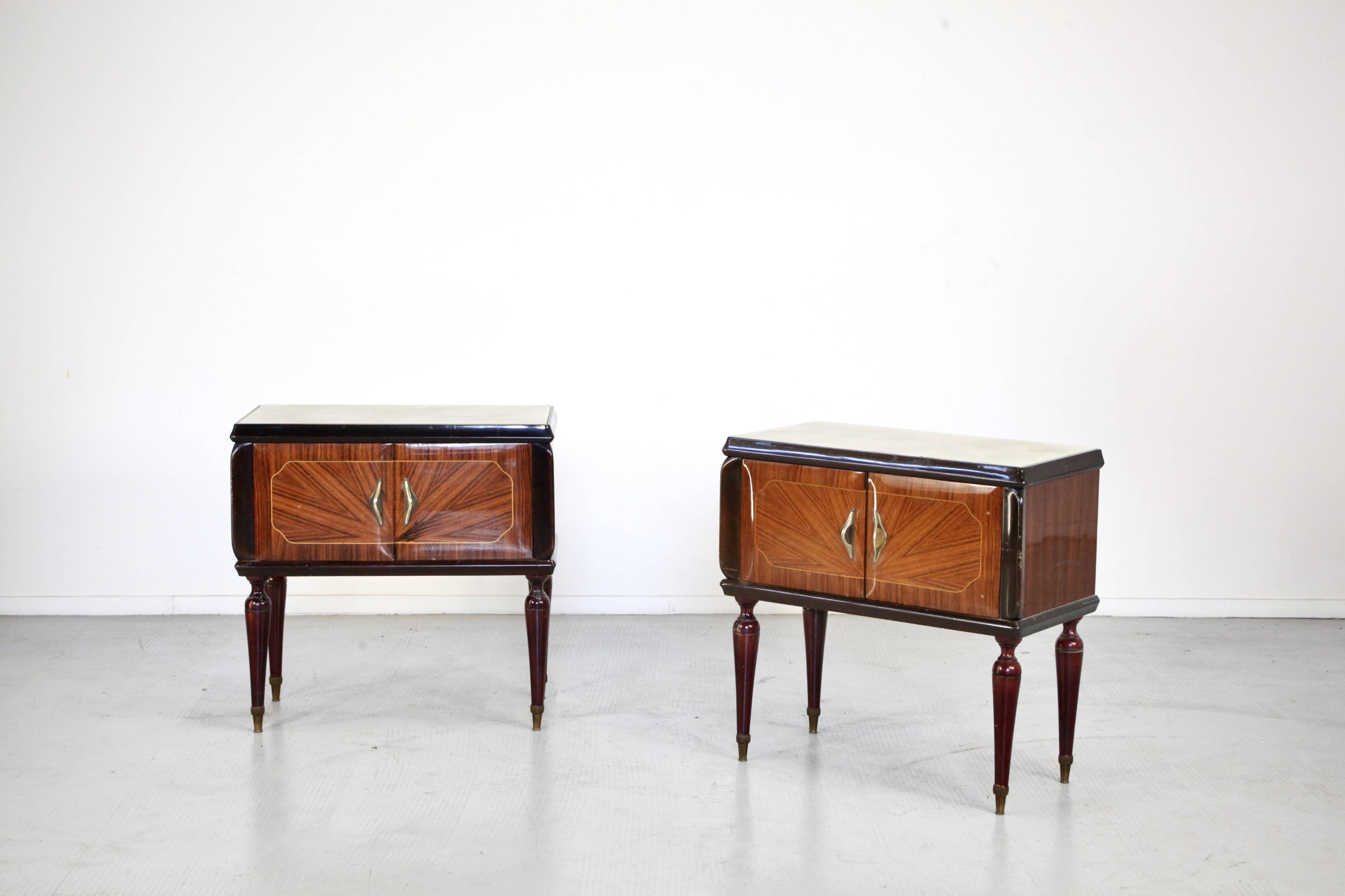 Set Of 2 Italian Midcentury Walnut Burl And Brass Bedside Tables / Cabinets