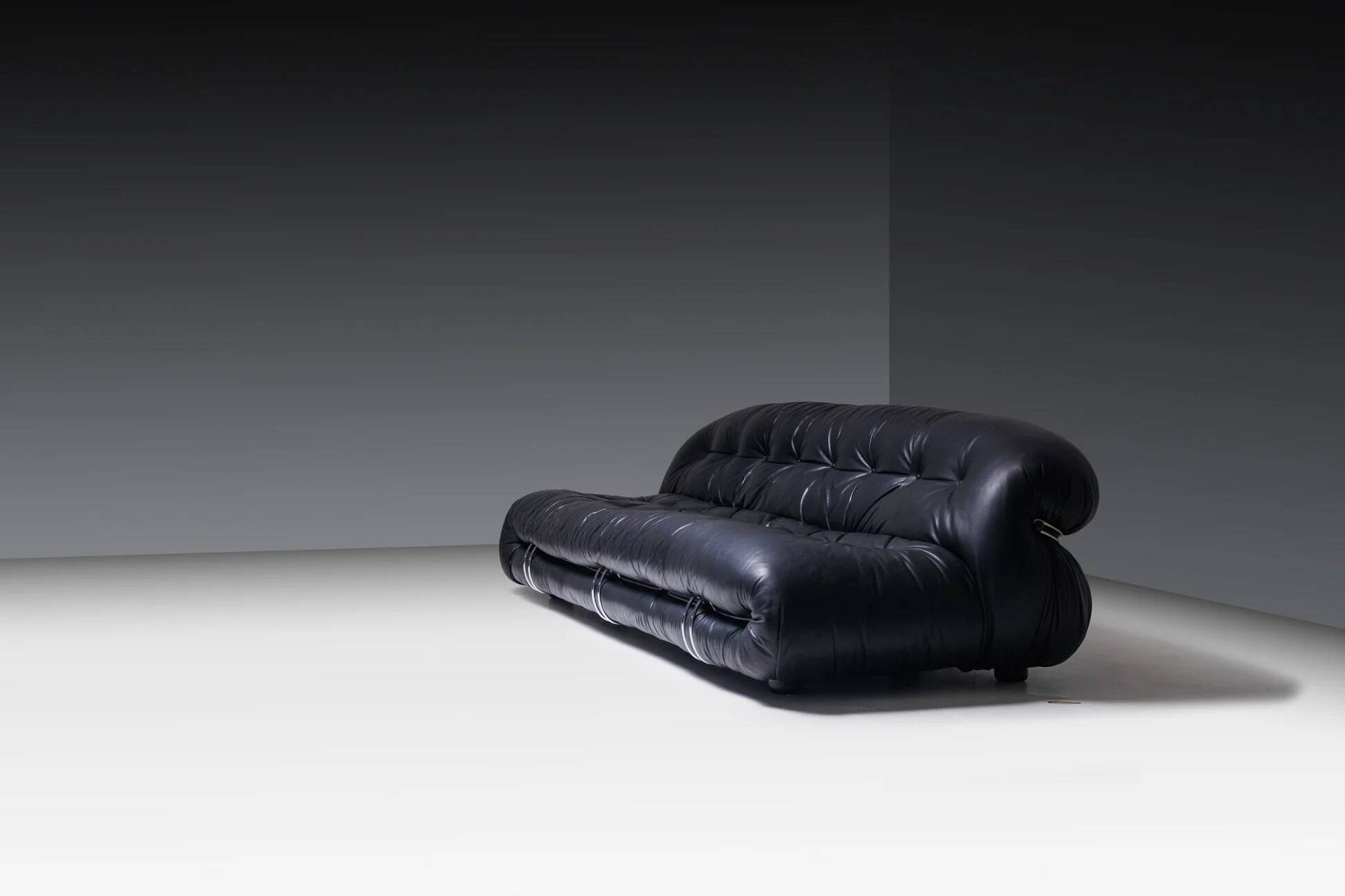 Three-seater sofa Soriana by Afra Tobia Scarpa for Cassina