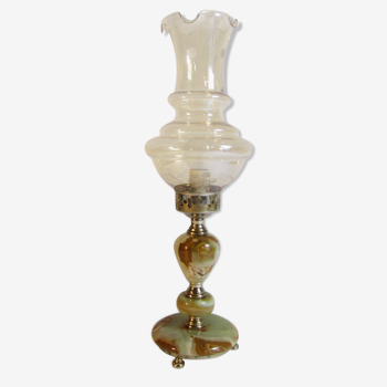 Veined alabaster lamp and glass corolla