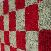Traditional handmade green and red carpet 1.5/2.5 m.
