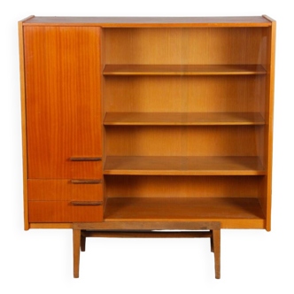 Armoire par Frantisek Mezulanik pour UP Zavody, 1960