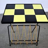 Table d'appoint porte-journaux  1960
