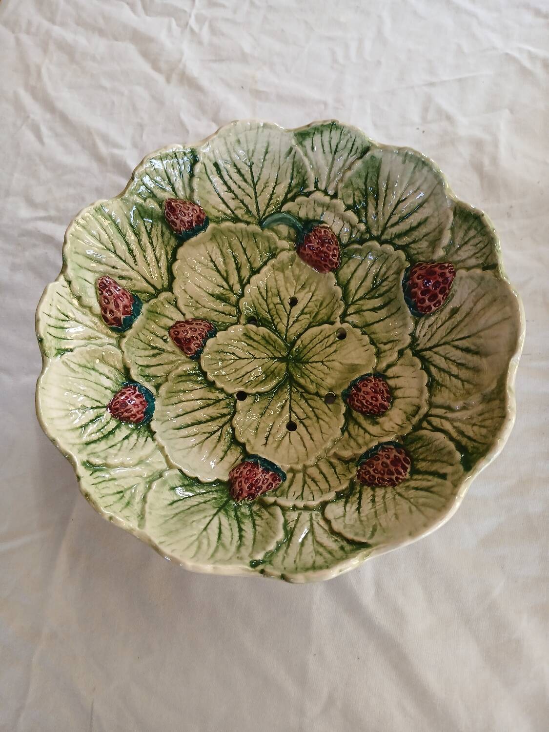 Flat slushie set and strawberry drainer