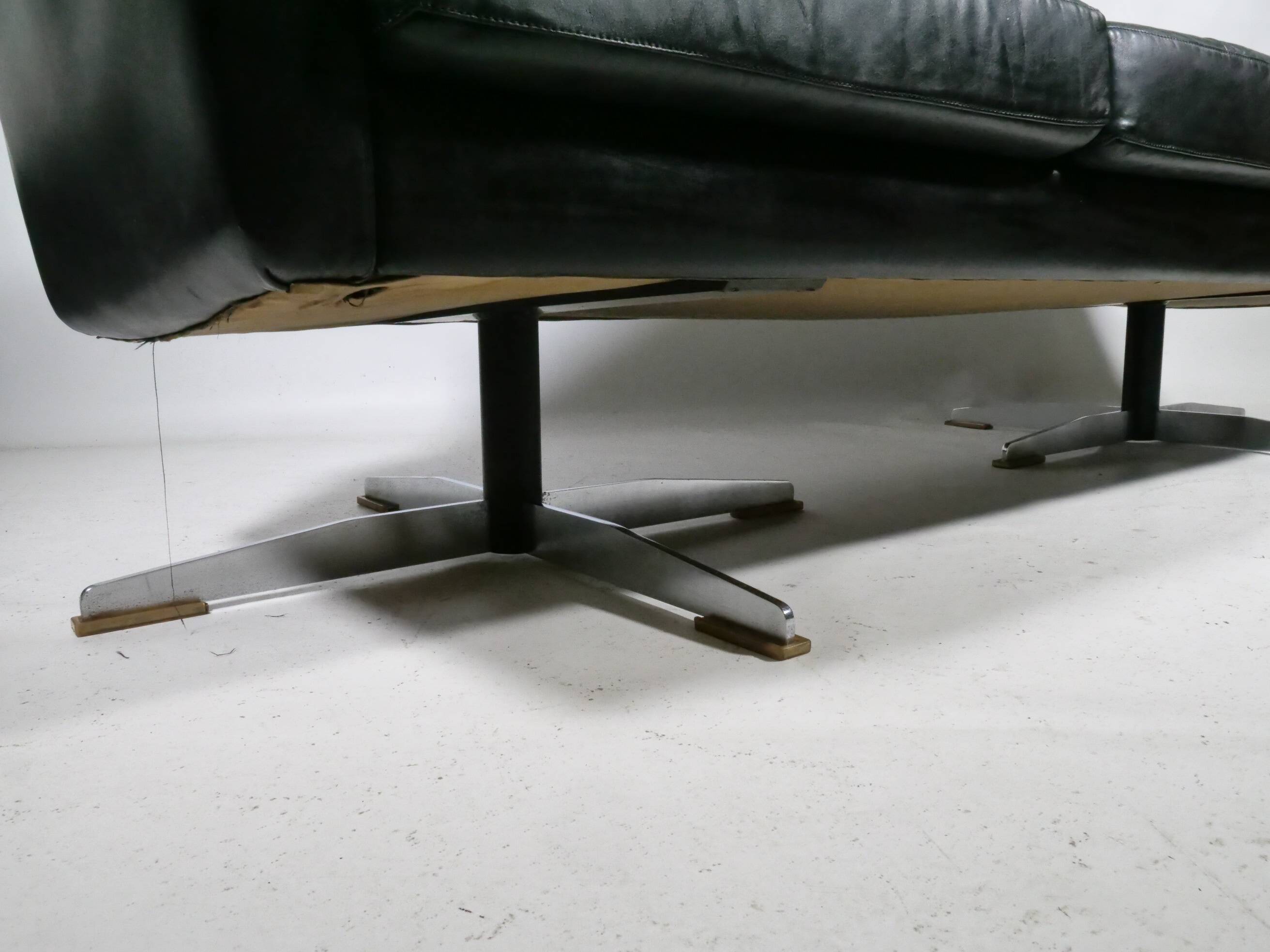 Mid-Century Design Leather Set – Sofa & Armchairs 1960s